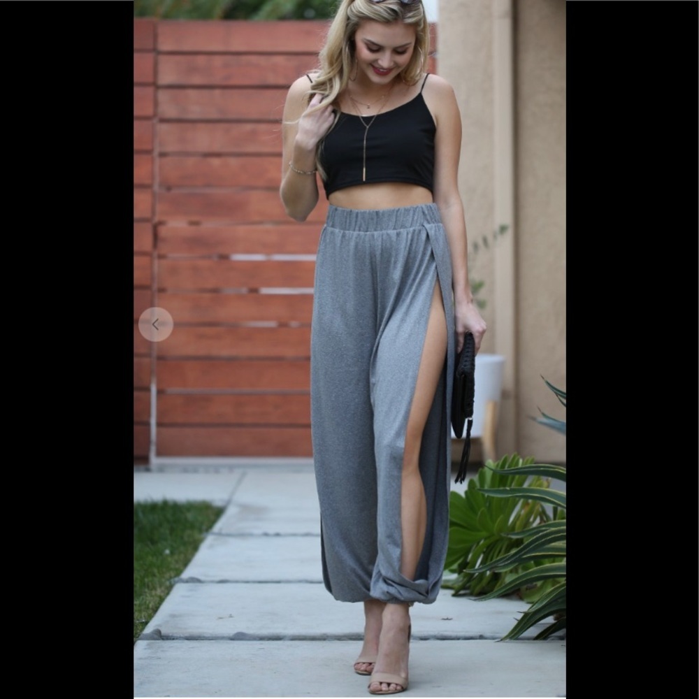 Soft touched side slit detail trouser pant.